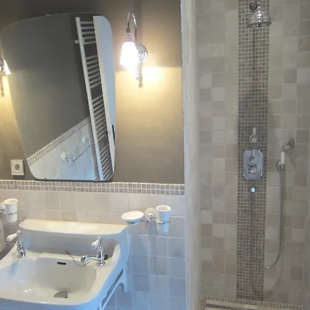 Delightful Castle In With Bubble Bath * Bastogne