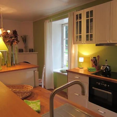 Delightful Castle In With Bubble Bath Ferienhaus