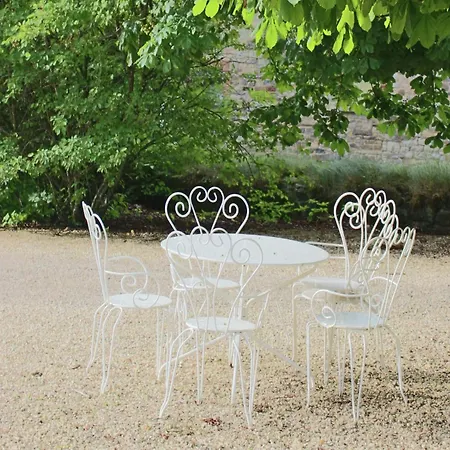 Delightful Castle In With Bubble Bath Feriehus