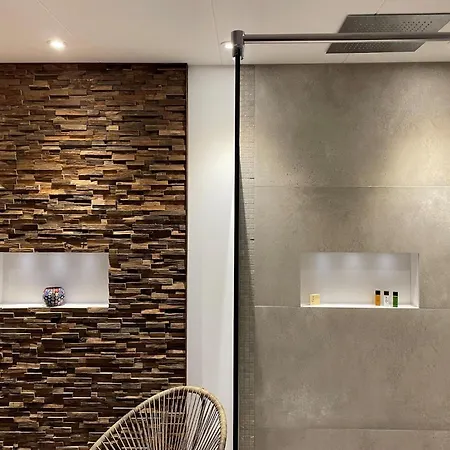 Delightful Castle In With Bubble Bath * Bastogne