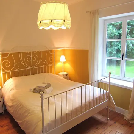 Delightful Castle In With Bubble Bath Bastogne