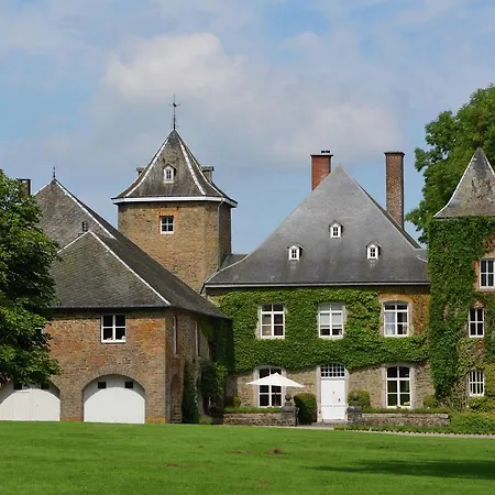 Delightful Castle In With Bubble Bath