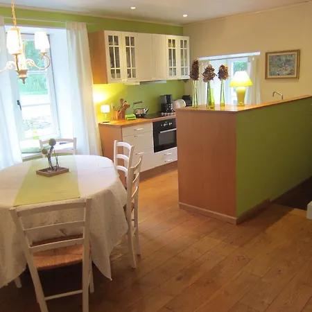Holiday home Delightful Castle In With Bubble Bath *